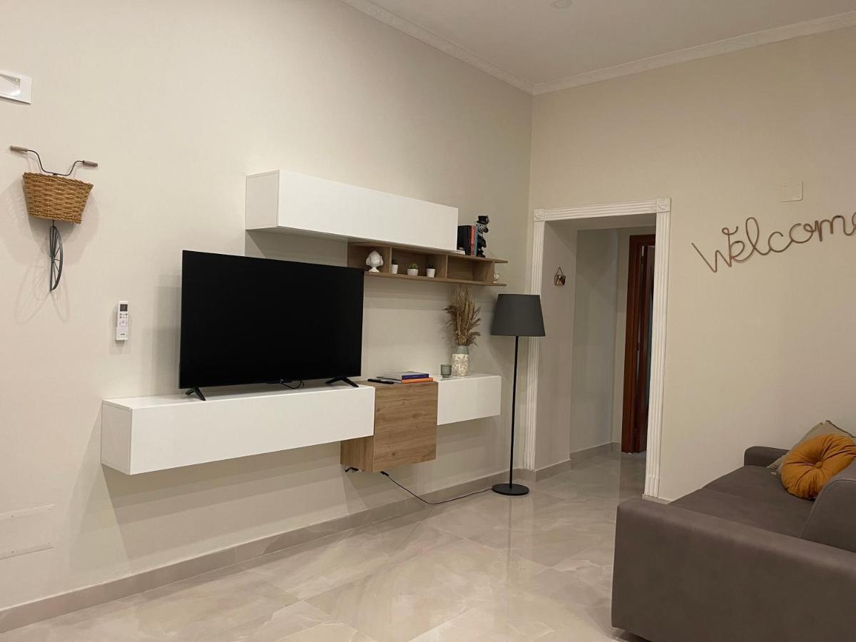 Miracles On 32Th Street Apartment Naples Luaran gambar