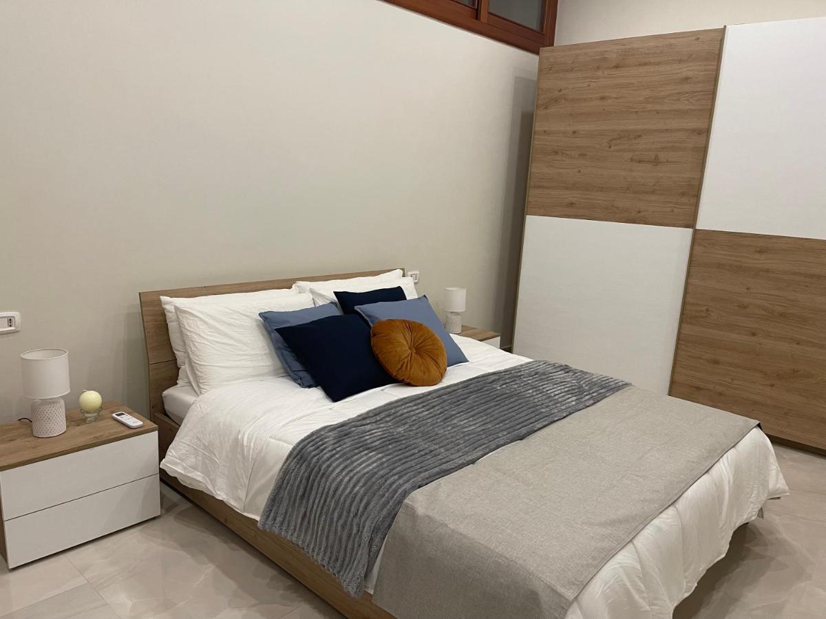 Miracles On 32Th Street Apartment Naples Luaran gambar