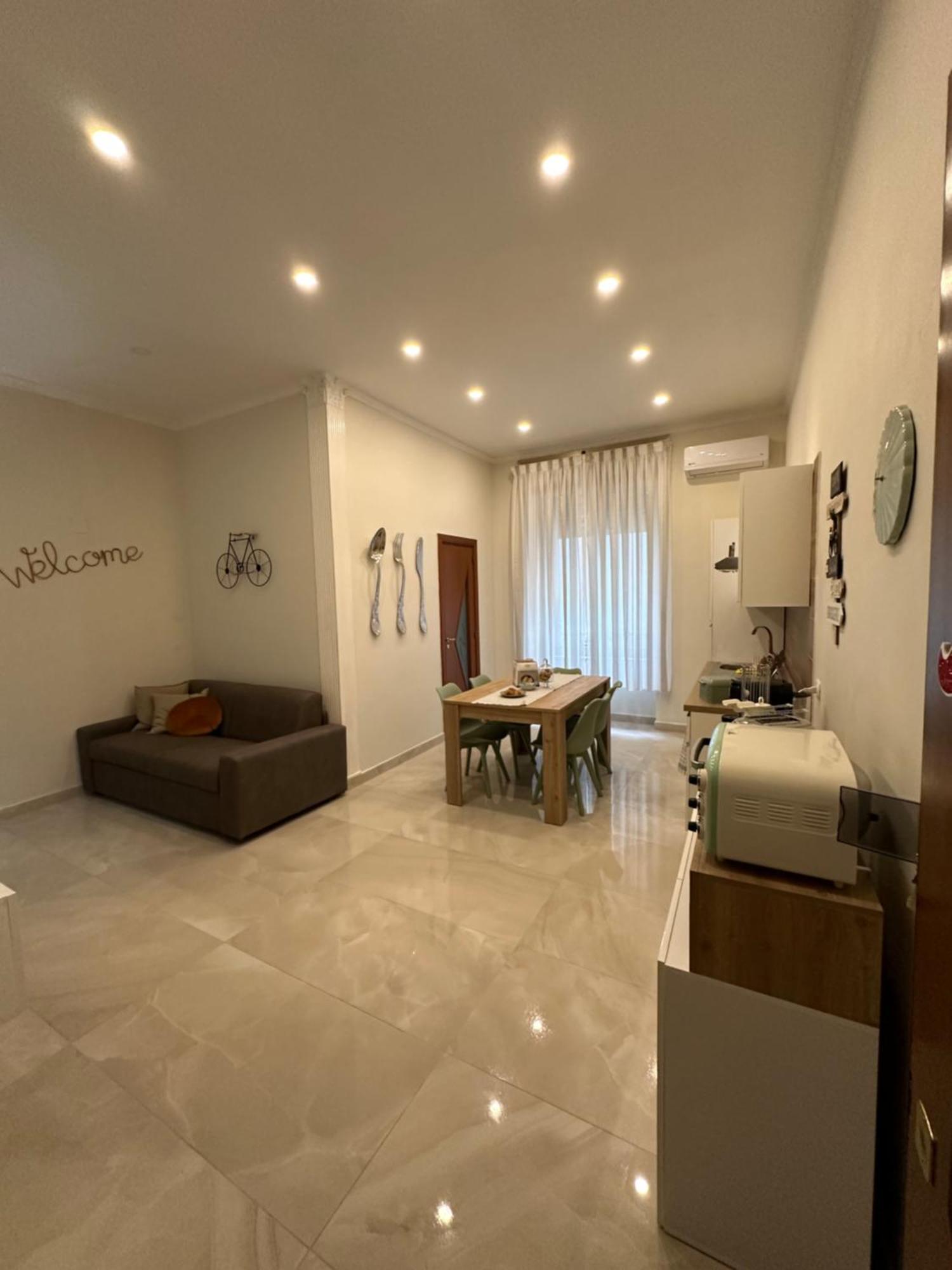 Miracles On 32Th Street Apartment Naples Luaran gambar